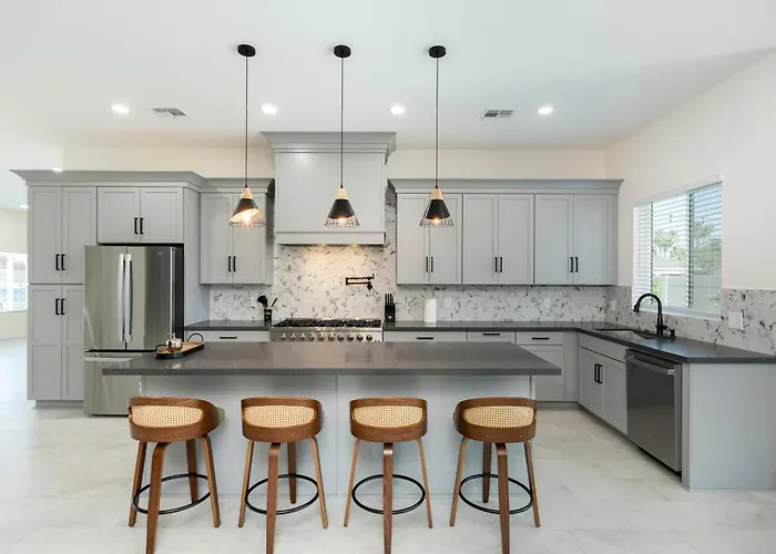 Desert Jewel: New 4bd With Game Private Pool * Phoenix
