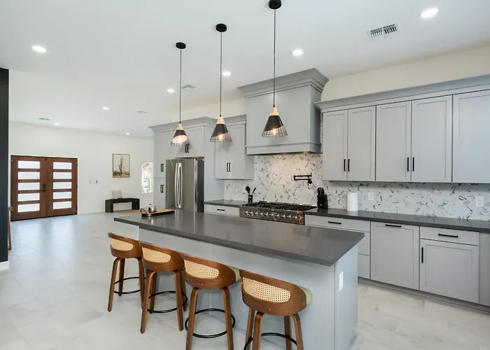 Ferienhaus Desert Jewel: New 4bd With Game Private Pool Phoenix