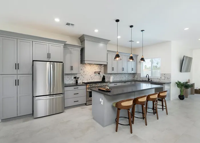 Ferienhaus Desert Jewel: New 4bd With Game Private Pool