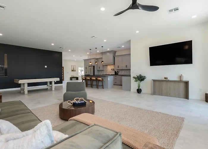 Desert Jewel: New 4bd With Game Private Pool * Phoenix