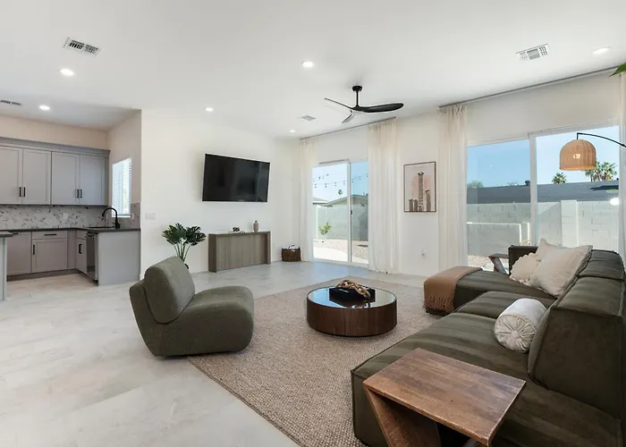 Desert Jewel: New 4bd With Game Private Pool * Phoenix