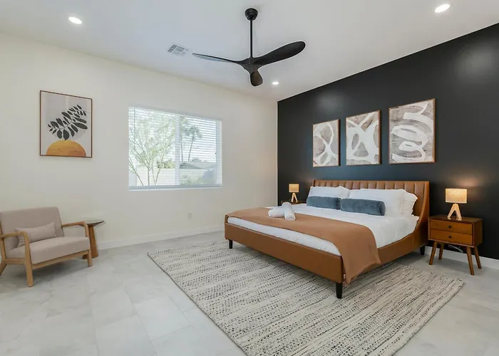 Ferienhaus Desert Jewel: New 4bd With Game Private Pool