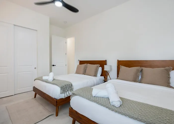 Desert Jewel: New 4bd With Game Private Pool * Phoenix