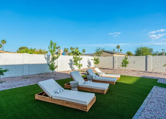 Desert Jewel: New 4bd With Game Private Pool Ferienhaus