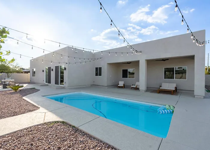 Ferienhaus Desert Jewel: New 4bd With Game Private Pool *