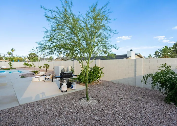 Desert Jewel: New 4bd With Game Private Pool Ferienhaus *