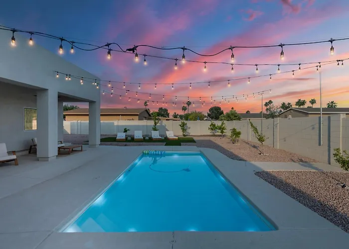 Desert Jewel: New 4bd With Game Private Pool Ferienhaus *